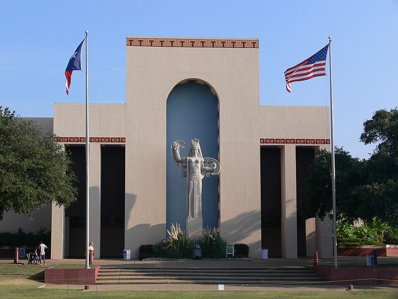The Hall of State at Fair Park, Dallas, home of the free Fan Festival